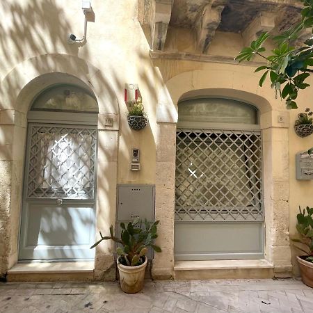 Ortigia Maam Apartment Szirakúza Kültér fotó